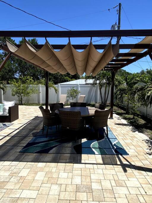 Casa Verde Sarasota Retreat Exterior photo